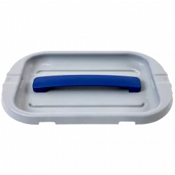 Thermogeformter Deckel aus PP mit angeschraubtem Handgriff