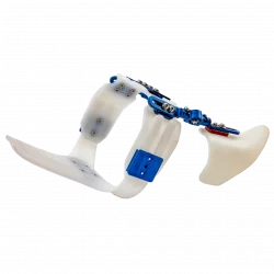 Schalen und Verbindungsteile aus Polyethylen für eine Orthese